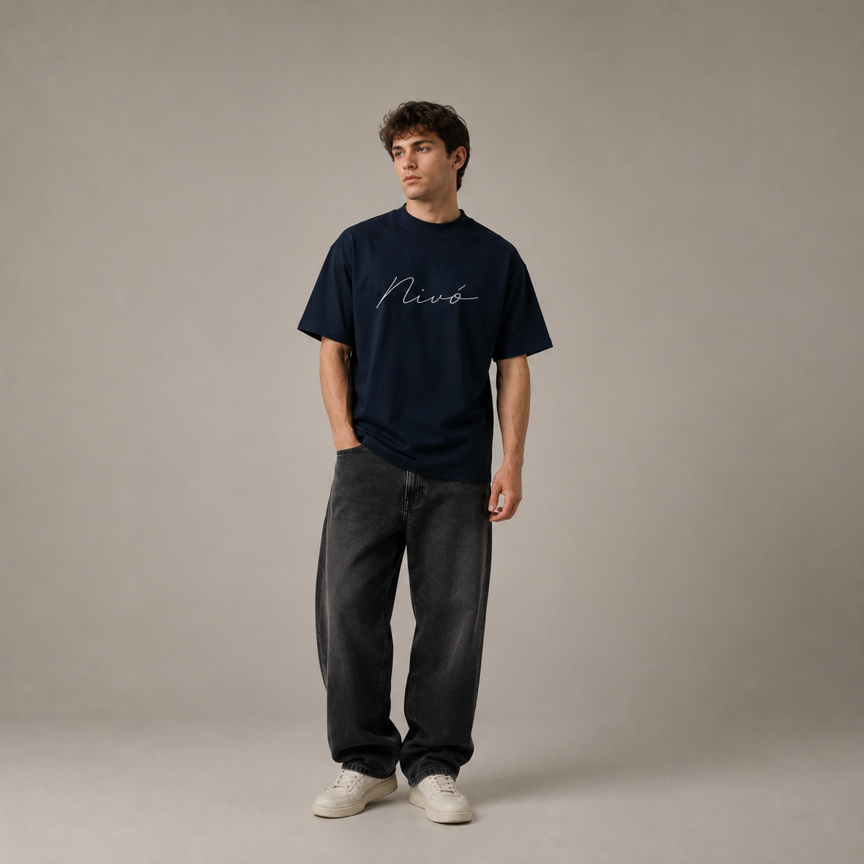 NIVÓ®oversize T-Shirt mit Signatur / NAVY