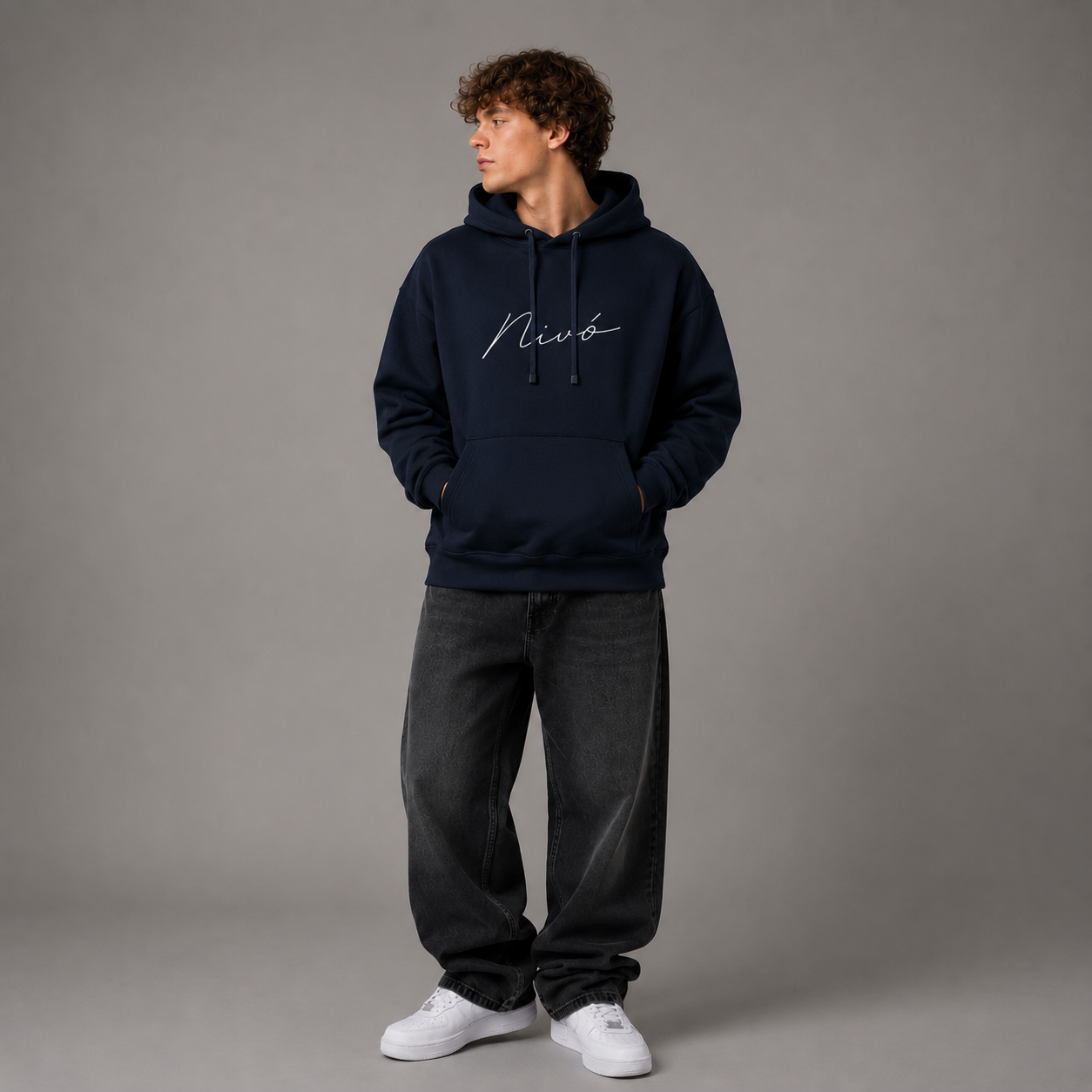 NIVÓ®oversize Hoodie mit Signatur / NAVY BLUE