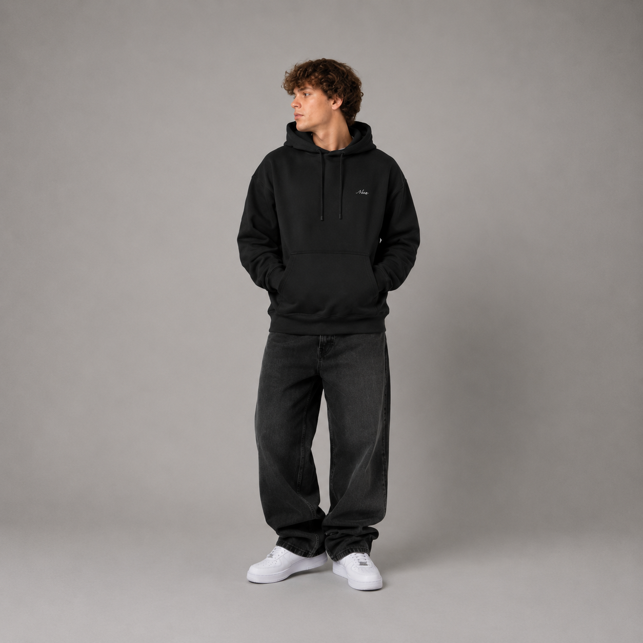 NIVÓ®Signature Hoodie / BLACK